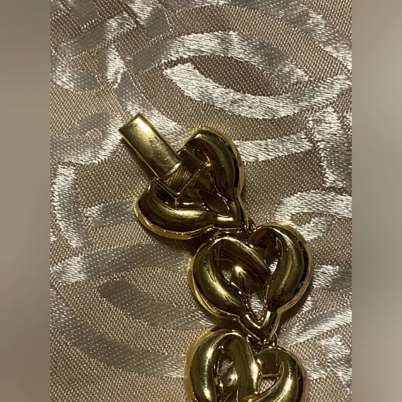 Vintage Costume Heart Panel Bracelet #7674 - Picture 2 of 9